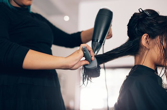Hair Dryers in Pakistan Prices, Types & Styling Tips